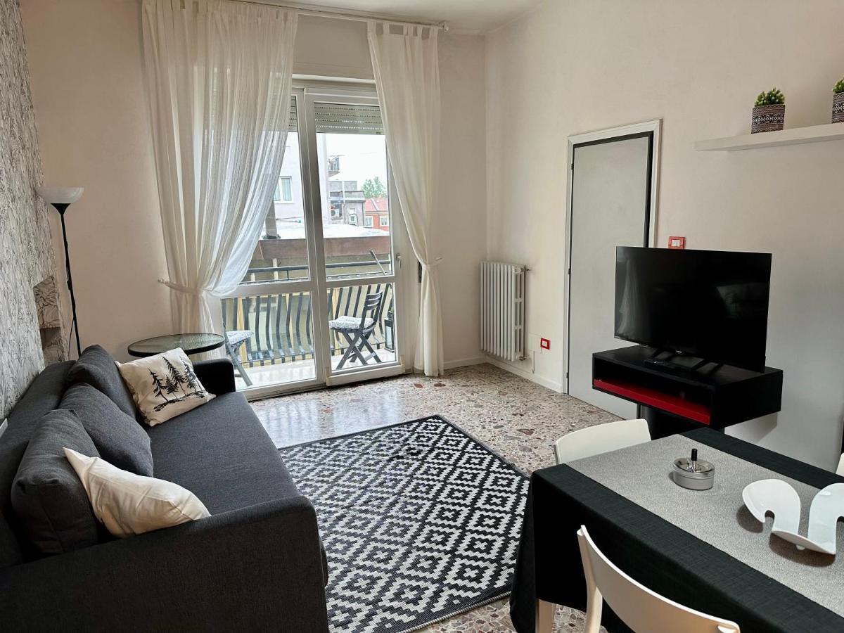 Appartamento Al Mare Rimini Ngoại thất bức ảnh